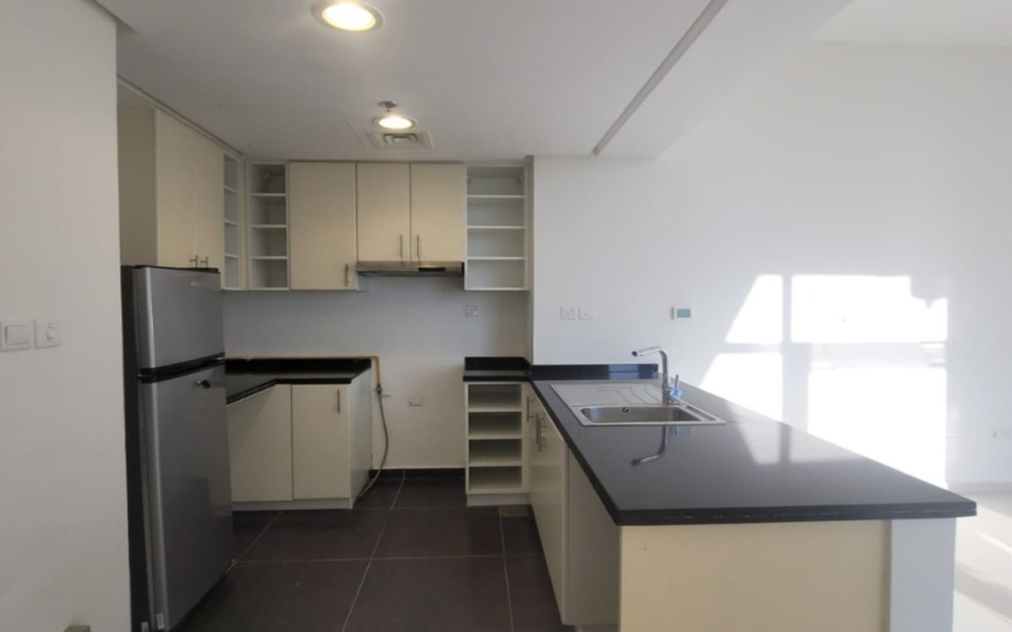 Apartment for Rent located at Golf Horizon Tower A