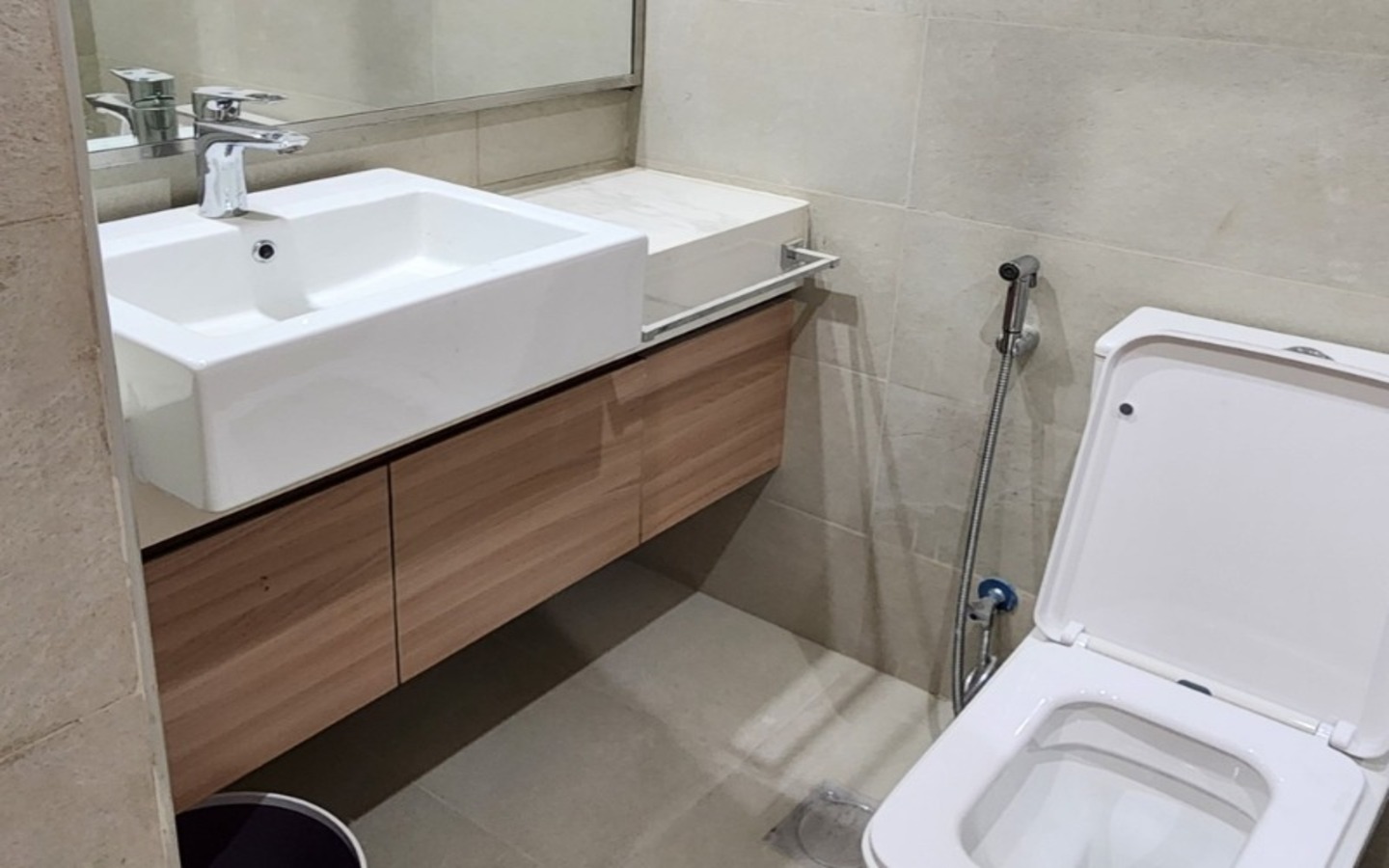 Azizi Riviera 31, Azizi Riviera, Meydan One, Meydan City, Dubai.